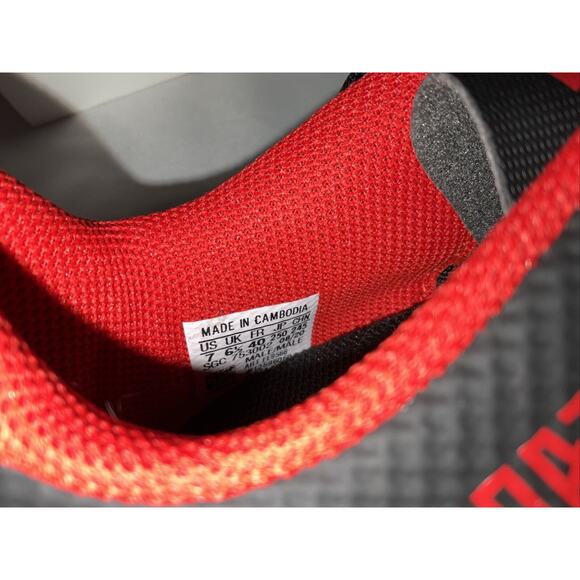 NEW MEN'S/BOY’S ADIDAS PREDATOR 20.4 FxG SOCCER CLEATS EE9566 BLACK RED SZ 7 - Picture 8 of 8